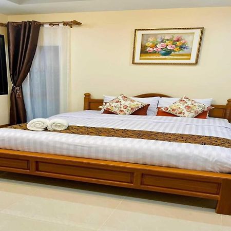 Capital O 75518 Baan Rose Resort Ao Luk Bagian luar foto