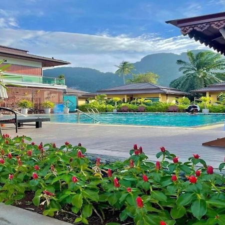Capital O 75518 Baan Rose Resort Ao Luk Bagian luar foto
