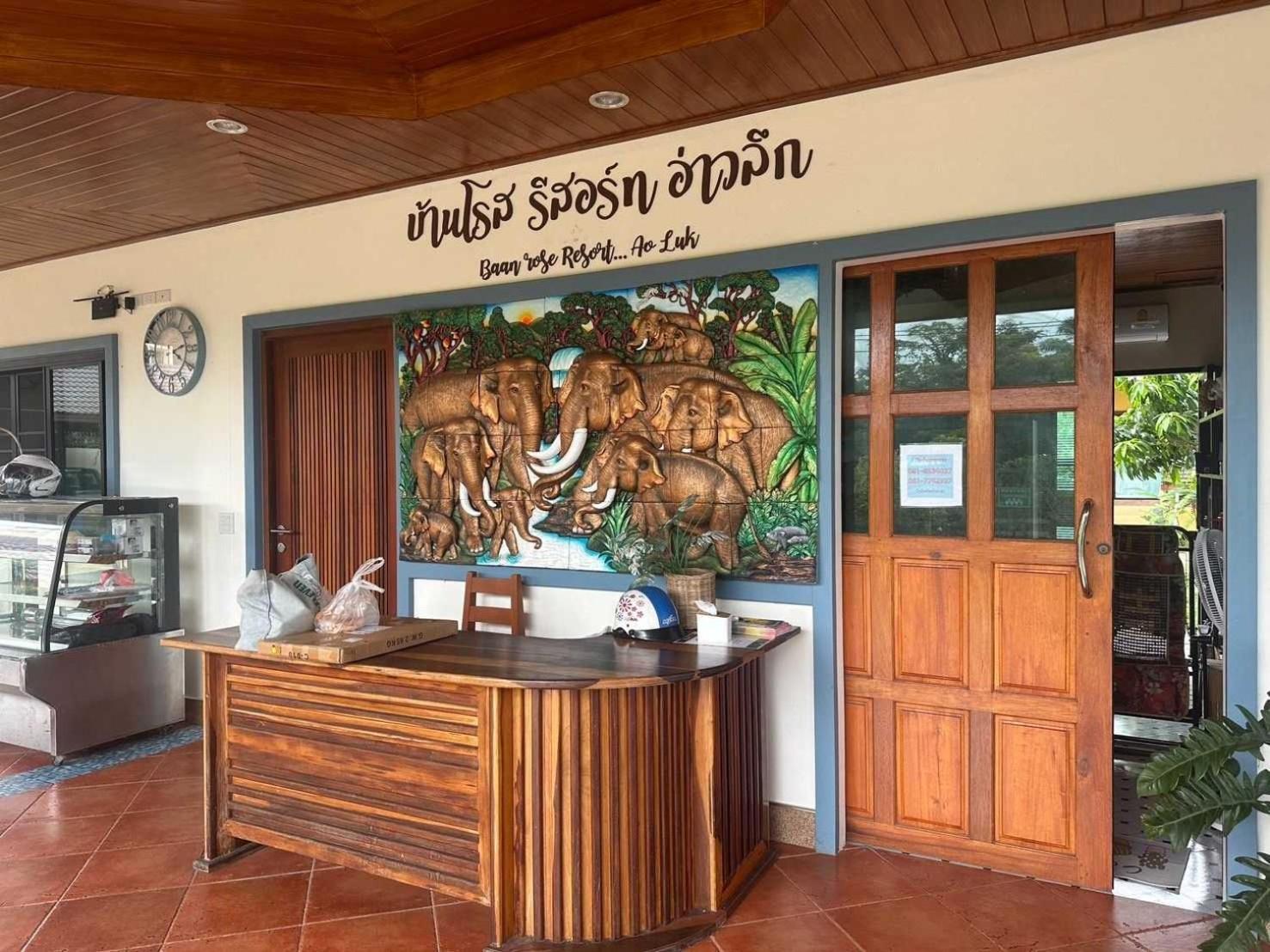 Capital O 75518 Baan Rose Resort Ao Luk Bagian luar foto